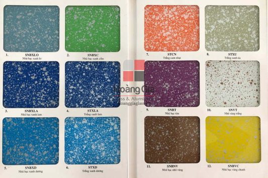 Kính ốp bếp màu loang xanh SNBXC