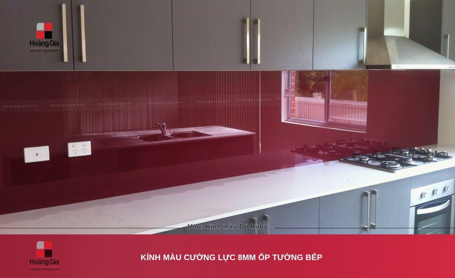 Kính ốp bếp màu Đỏ ruby Kính ốp bếp màu Đỏ ruby - Ảnh 2